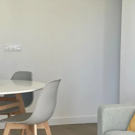 Ciudad Antena Holiday 酒店 *